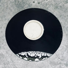 Load image into Gallery viewer, Wonky Bowl Medium #1