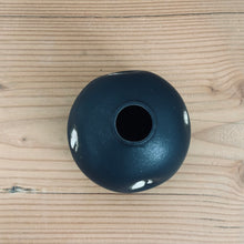 Load image into Gallery viewer, Medium bud vase