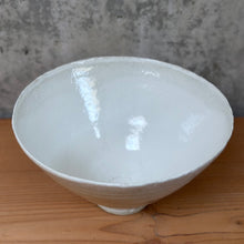Load image into Gallery viewer, Large Bowl