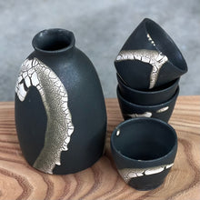 Load image into Gallery viewer, Sake Set for 4
